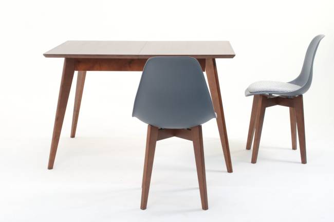 Стол Сканди 120 орех со стульями Сашш орех серый ГЛ Стол Сканди 120 орех со стульями Сашш орех серый ГЛ