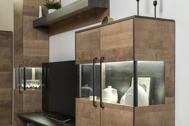 Комод с витриной с подсветкой и комод с дверкой и ящиком Трувор цвет дуб гранж песочный/интра