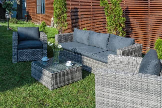 Лаунж-зона KARL с трёхместным диваном (серая) Лаунж-зона KARL с трёхместным диваном (серая)